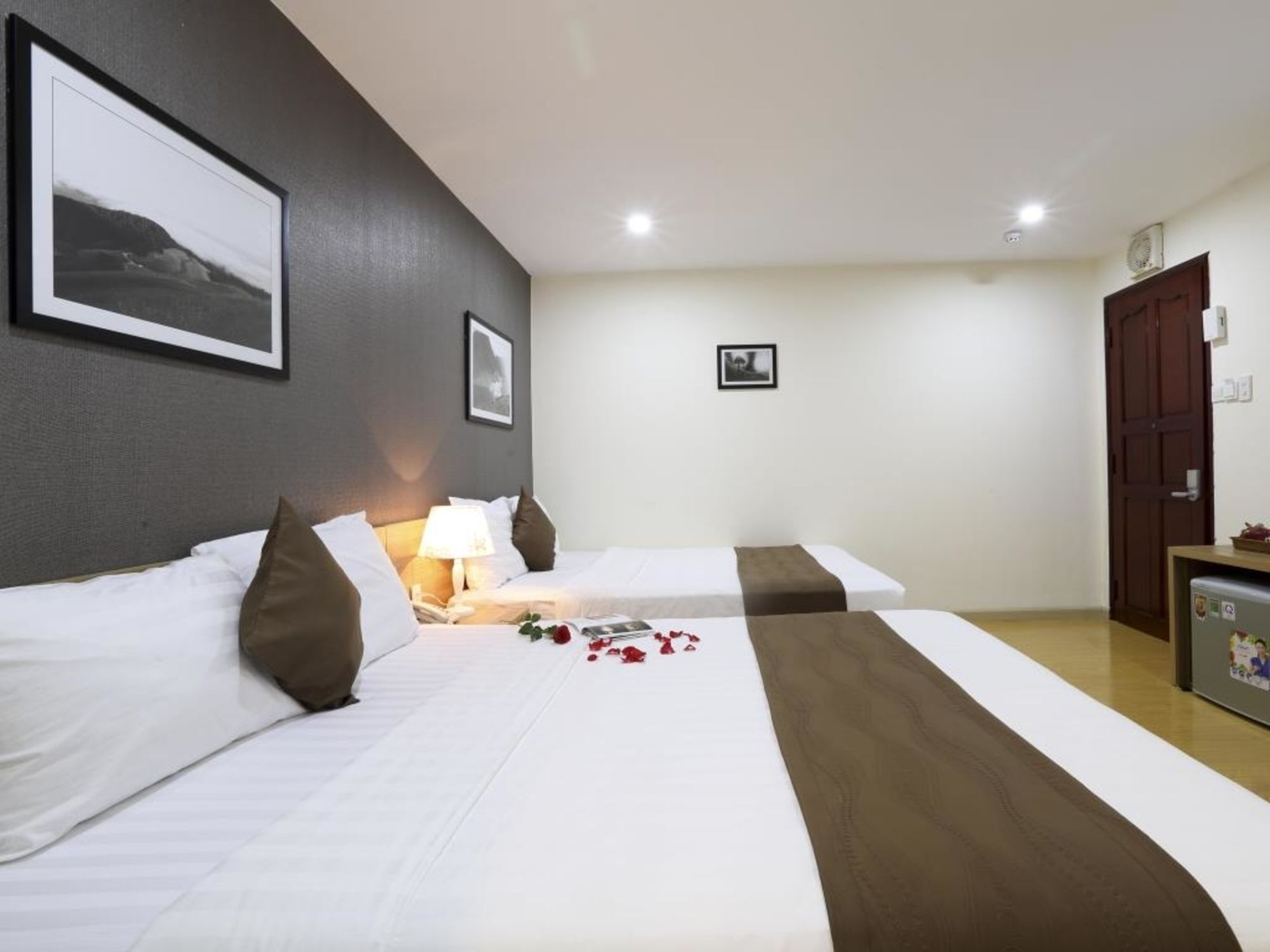Thu Hien Hotel Nha Trang Exterior photo